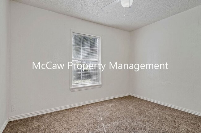 Building Photo - 1301 Trewitt Rd
