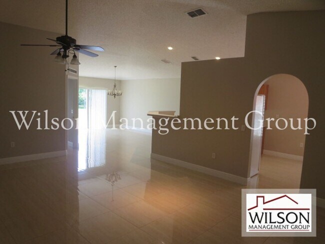 Foto del edificio - 3 br, 2 bath House - 190 Lake Shepard Drive