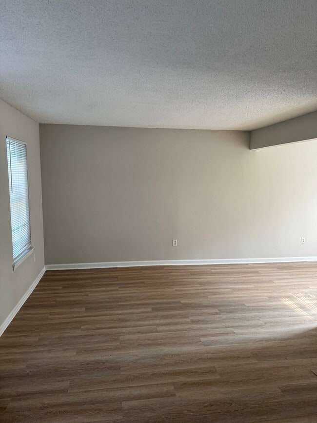 Building Photo - 3053 St Cloud Pl