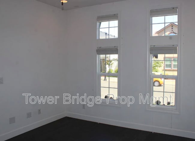 Building Photo - 1096 Provence Village Dr