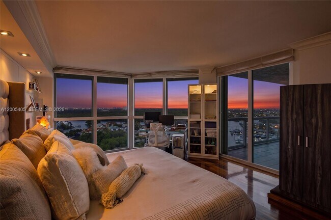 Foto del edificio - 16500 Collins Ave