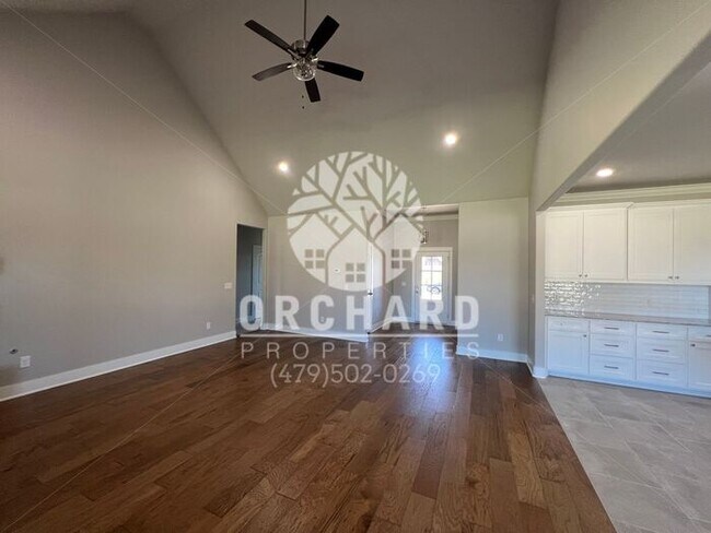 Foto del edificio - Tontitown- Single-Family Home- Spacious Kennedy Bonus Plan - 5th Bedroom/Bonus Room