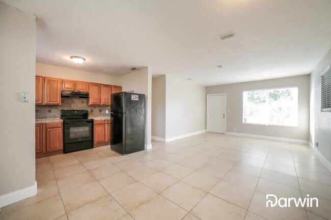 Building Photo - 3461 NW 2nd Street, Lauderhill, FL 33311