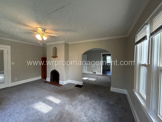 Foto del edificio - 2415 Georgetown Ave