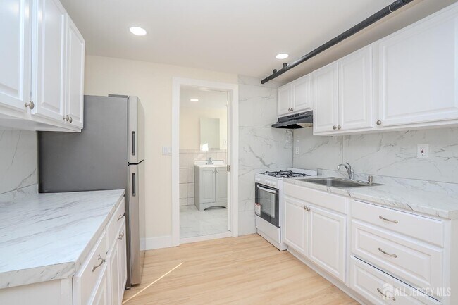 Foto del edificio - 3774 NJ-27