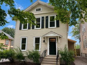Building Photo - 518 Hamilton St