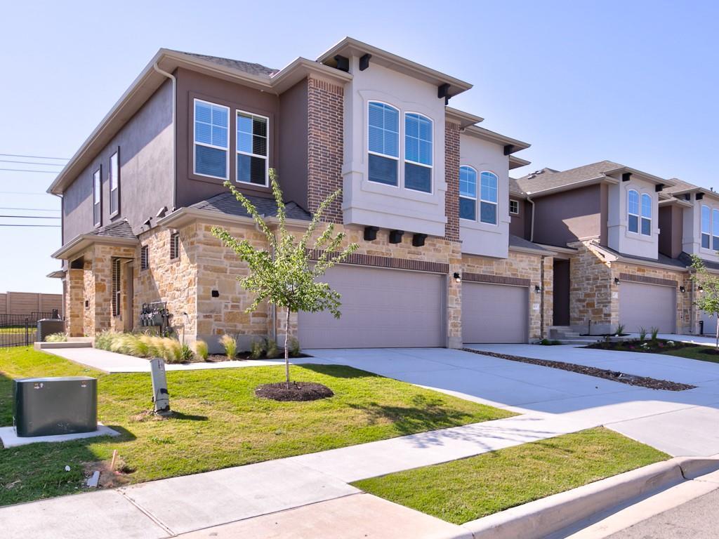 Foto principal - 421 Epiphany Ln