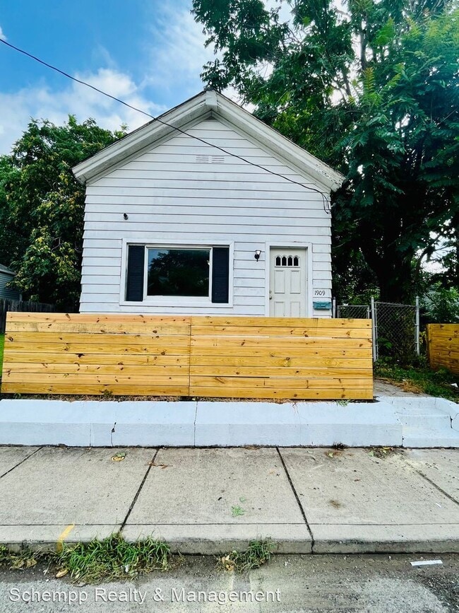 Foto del edificio - 1 br, 1 bath House - 1909 Bank Street