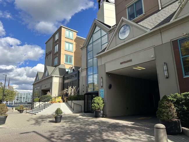 Building Photo - 600 Harbor Blvd