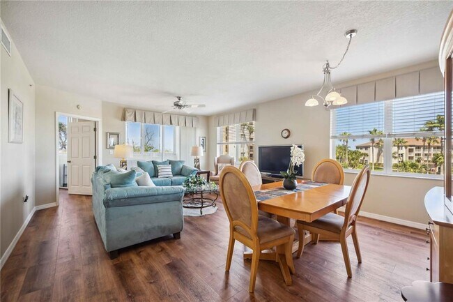 Building Photo - 2625 Terra Ceia Bay Blvd