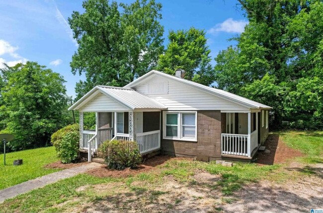 Building Photo - Newly renovated 3 bedroom, 1 bath home