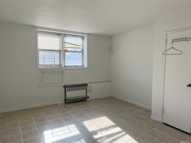 Building Photo - 34-25 150th Pl