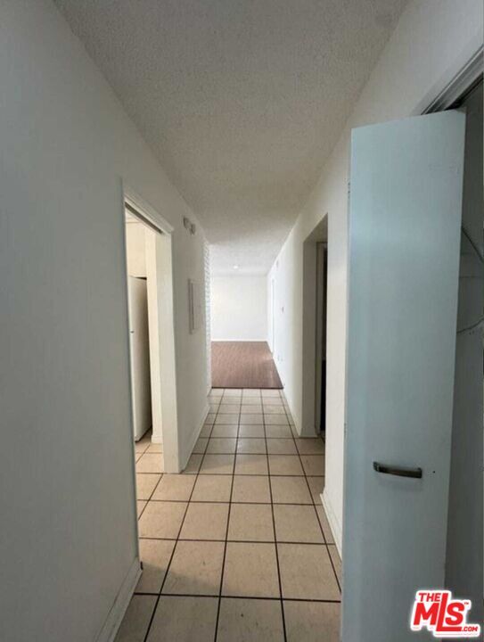 Foto del edificio - 8365 Gregory Wy