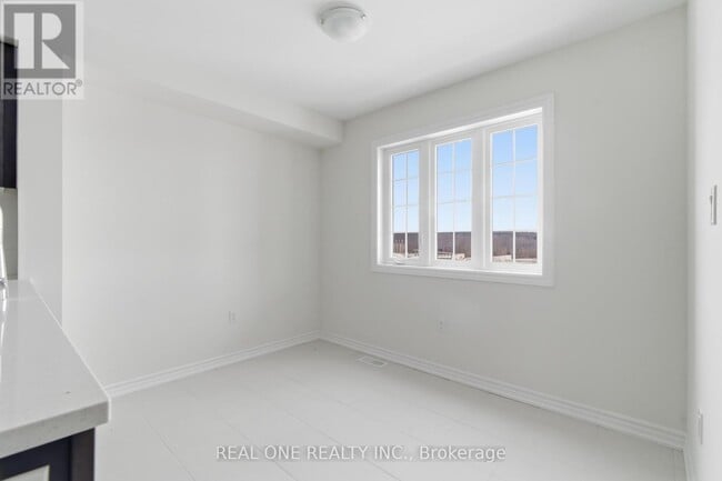 Building Photo - 85 Mullin Dr