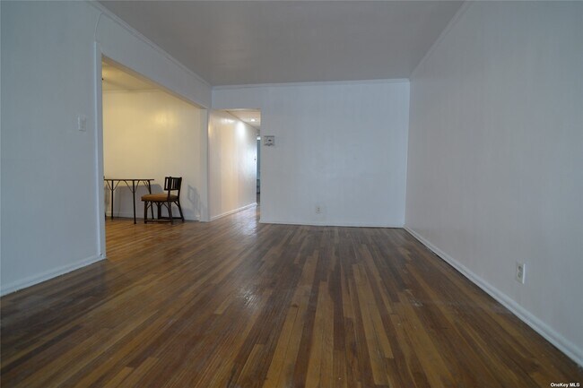 Building Photo - 201-15 42nd Ave