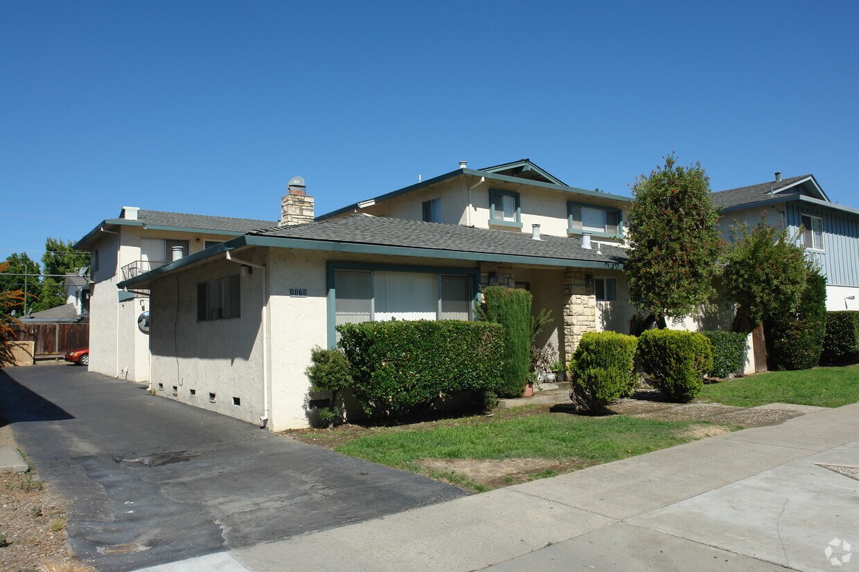 Primary Photo - 1179 Francisco Ave
