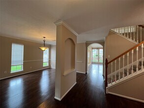 Building Photo - 4903 Lochman Ln