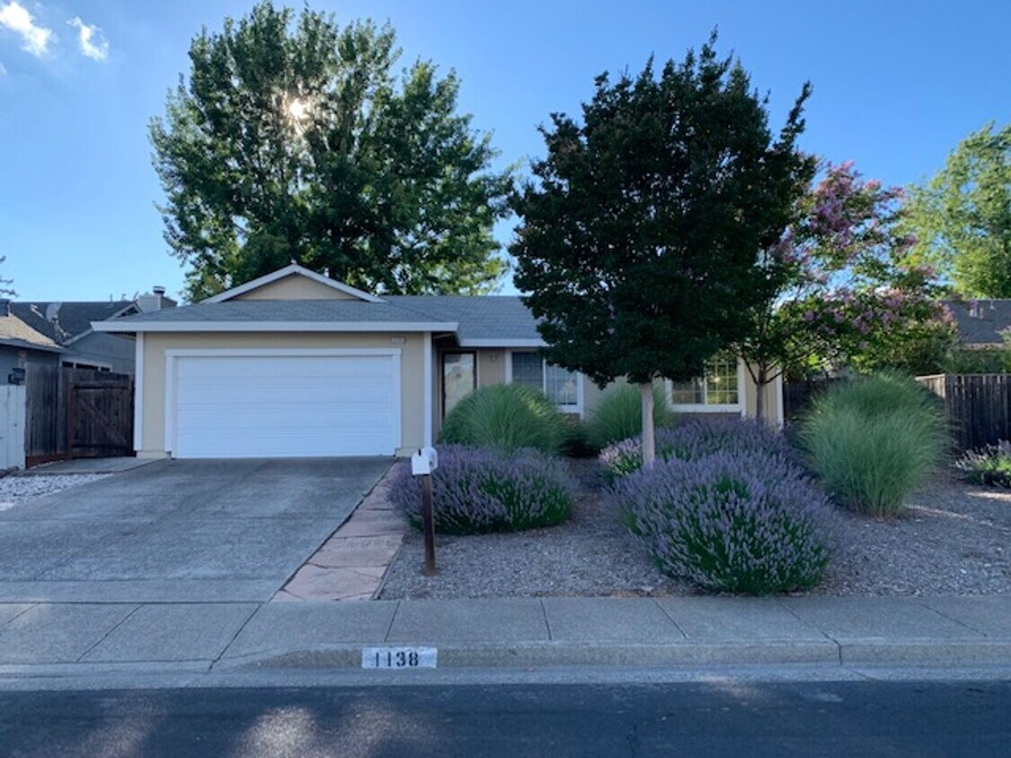 1138 Emily Ave, Rohnert Park, CA 94928 House Rental in Rohnert Park