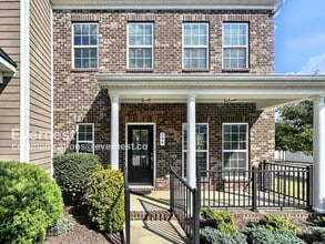 Building Photo - 744 Westcott Ln