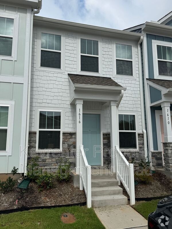 Building Photo - 1616 Granby Hts Dr