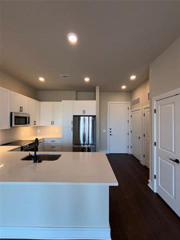 Foto del edificio - 111 Town Pl