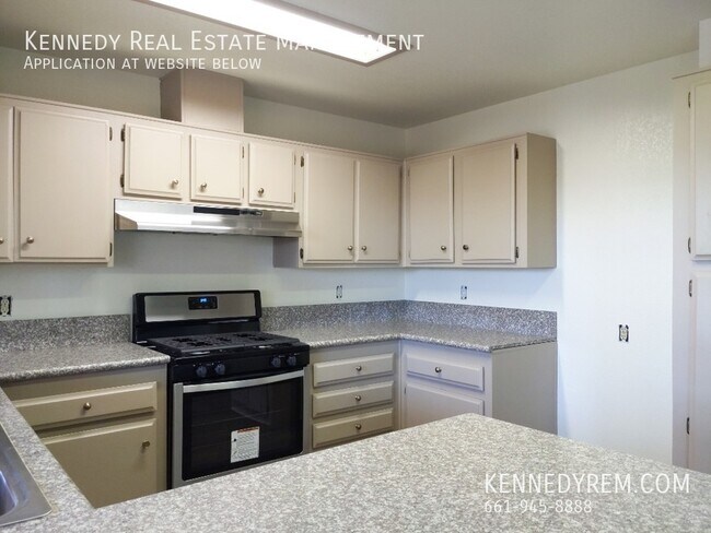 Foto del edificio - 14212 Avon Dr