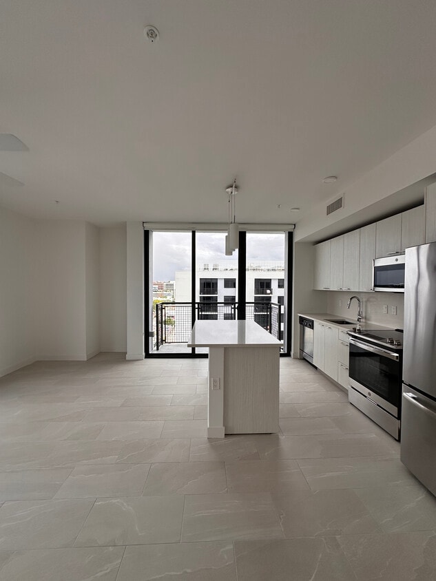 Foto principal - 34 NW 26th St