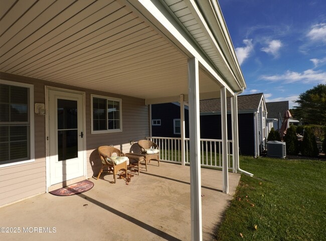 Building Photo - 49 Hastings Rd