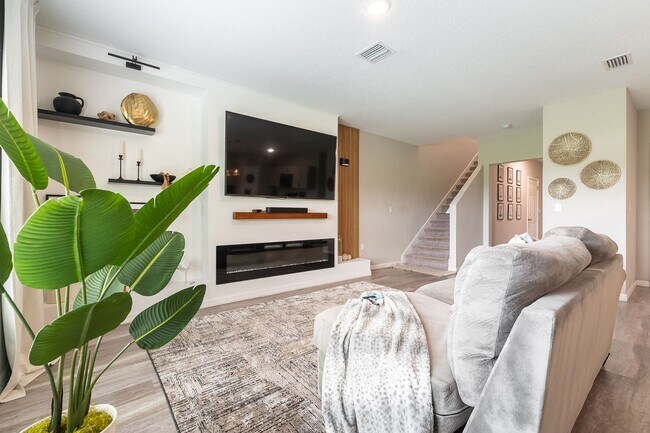 Foto del edificio - Stunning, Pet-Friendly, 4 Double bedroom, 2.5 Bathroom Home in Crosswind Point, Parrish