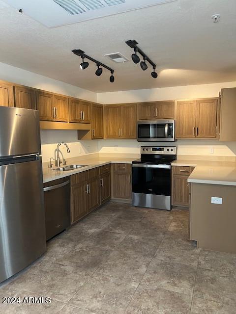 Foto del edificio - 15380 N 100th St