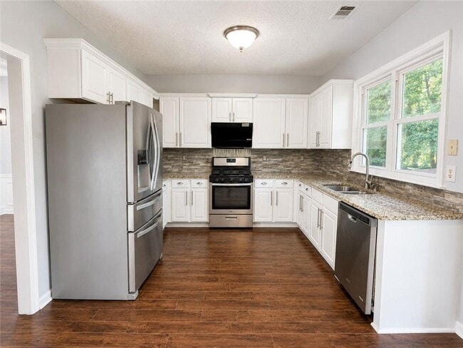 Building Photo - 535 Arncliffe Ct