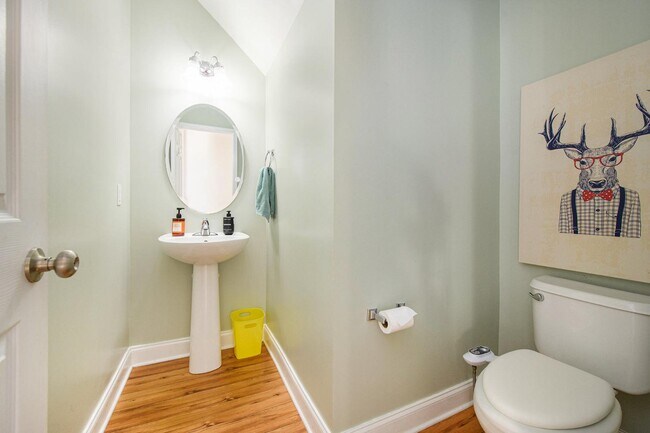 Foto del edificio - 520 Crossland Dr