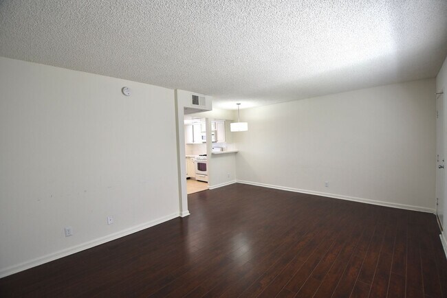 Building Photo - 11416