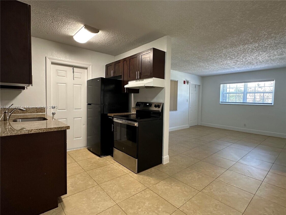 Foto principal - 2900 NE 17th Ave