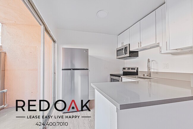 Foto del edificio - Incredible Studio with a Private Patio, St...