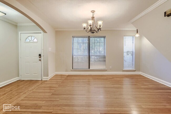 Foto del edificio - 303 Trailridge Dr