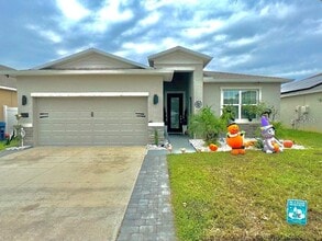 Building Photo - 160 Taft Dr