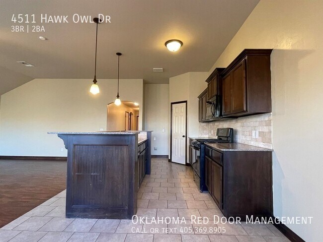 Foto del edificio - 4511 Hawk Owl Dr