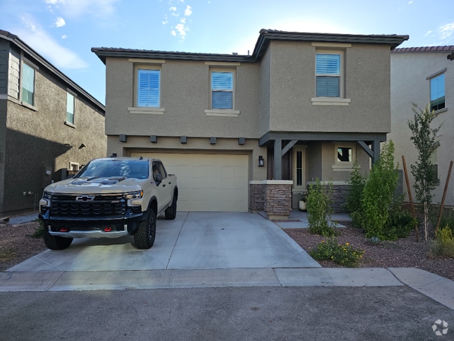 Building Photo - 880 S 150th Dr