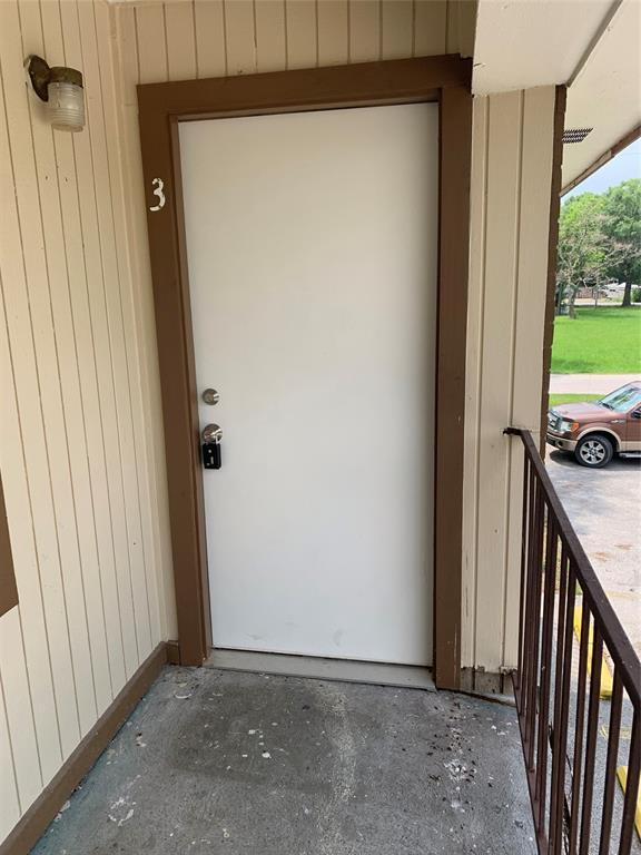 Building Photo - 208 Kelly Dr