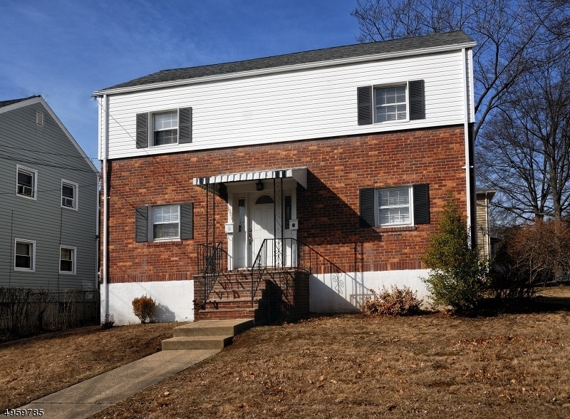 100 Burnside Ave, Cranford, NJ 07016 Room for Rent in Cranford, NJ