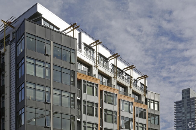 Building Photo - 206 Bell Apartments