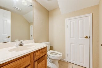 Building Photo - 518 Ellingham Dr