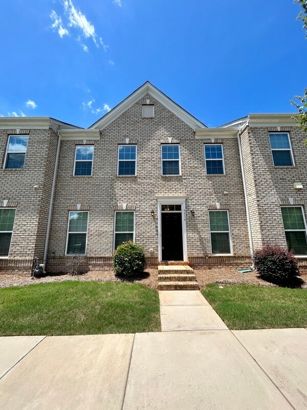 Primary Photo - 6614 Brighton Park Drive