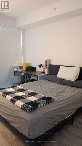 Photo du bâtiment - 5220-5220 Dundas St