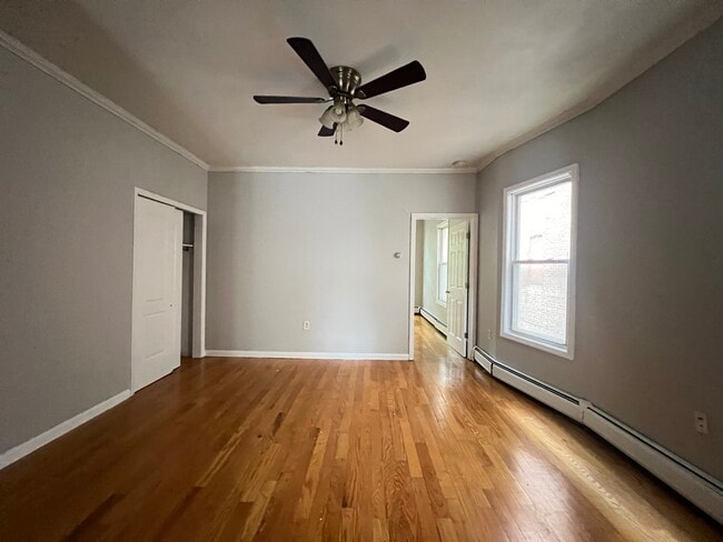 262 Bergen Ave 3R - 268 Bergen Ave