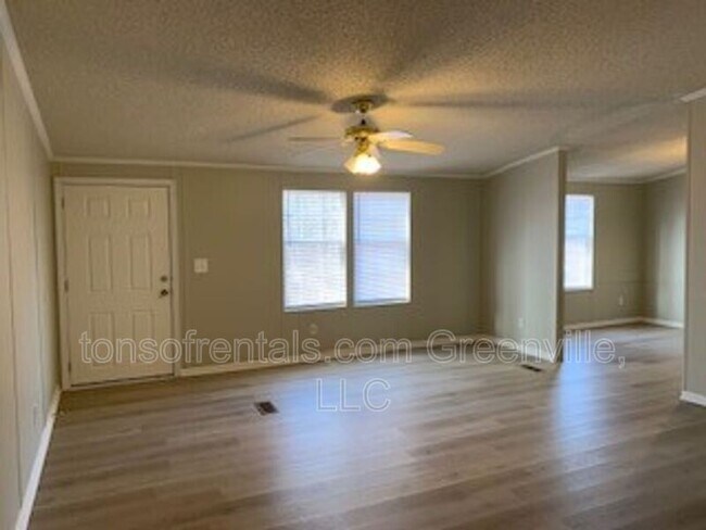 Foto del edificio - 236 Elizabeth Ln