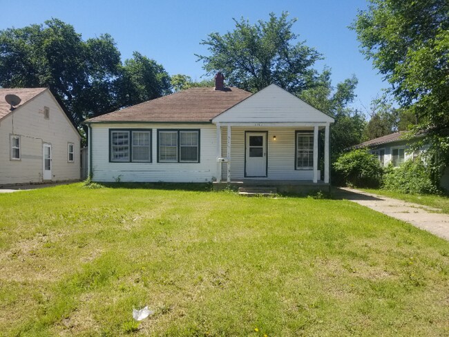 Building Photo - 5307 E Elm St