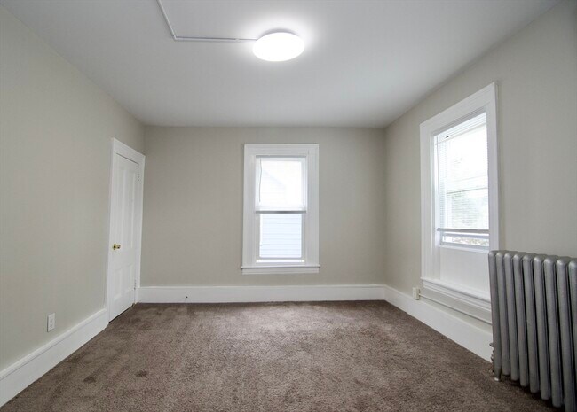 Foto del edificio - 58 Howes St