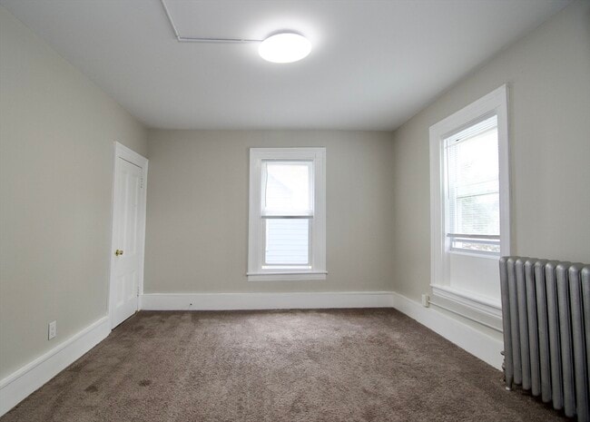 Building Photo - 58 Howes St